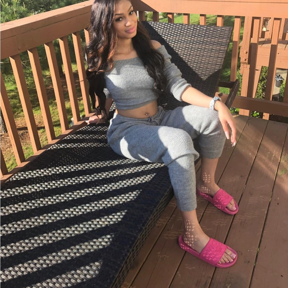 Pink gucci  slides